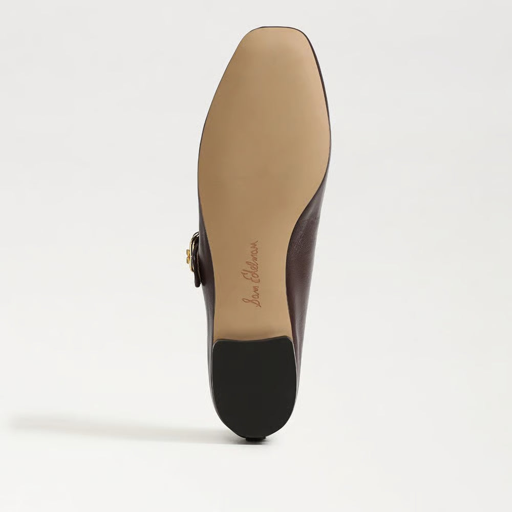 Michaela Mary Jane Flat