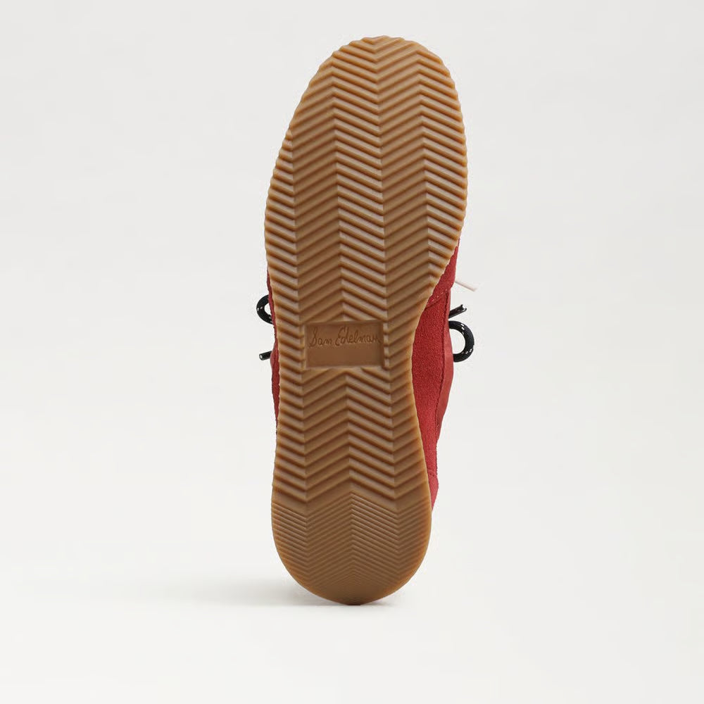 Evara Lace Up Sneaker