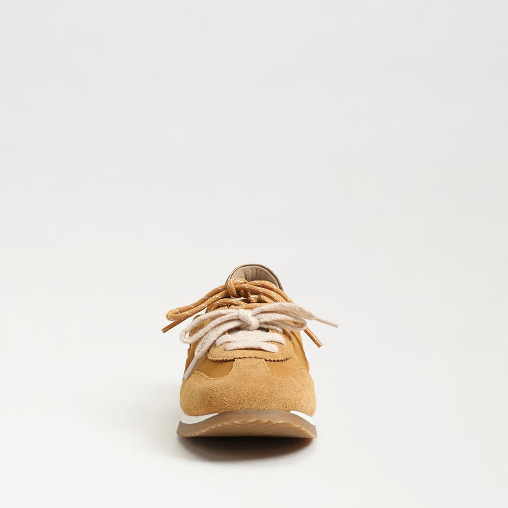 Evara Lace Up Sneaker