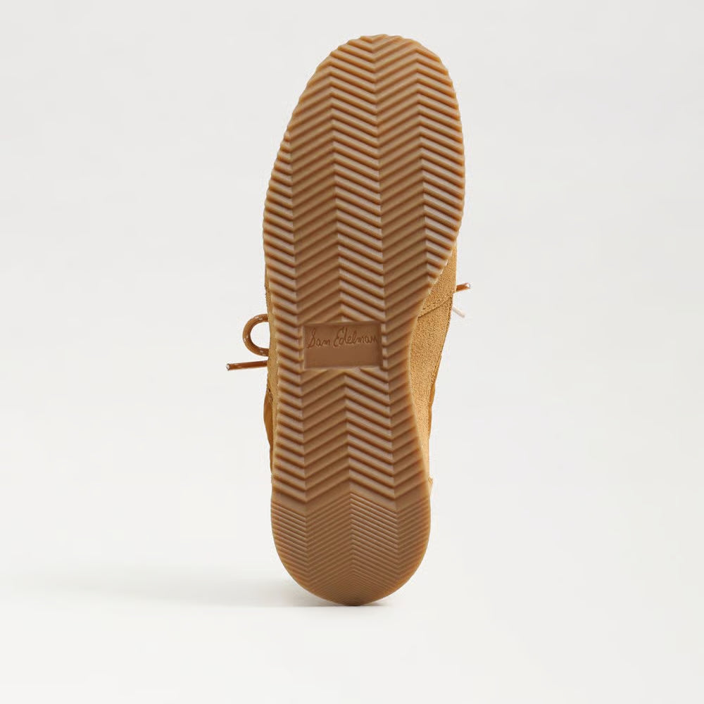 Evara Lace Up Sneaker